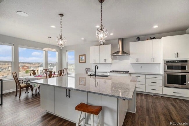 255 Rogers Ct