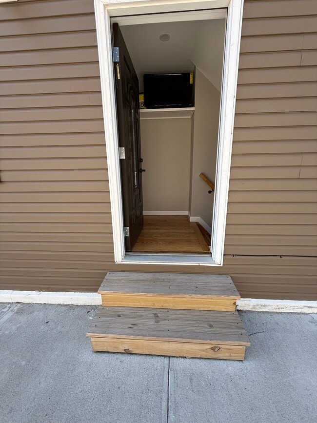 Photo - 12817 143rd St Unit Base