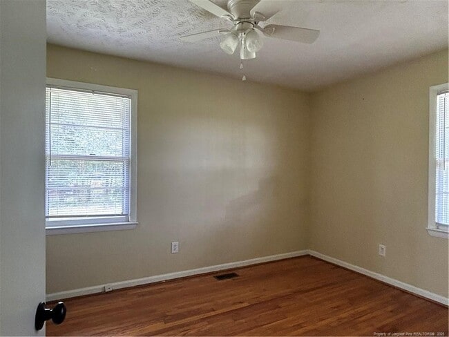 Photo - 405 Chavis St