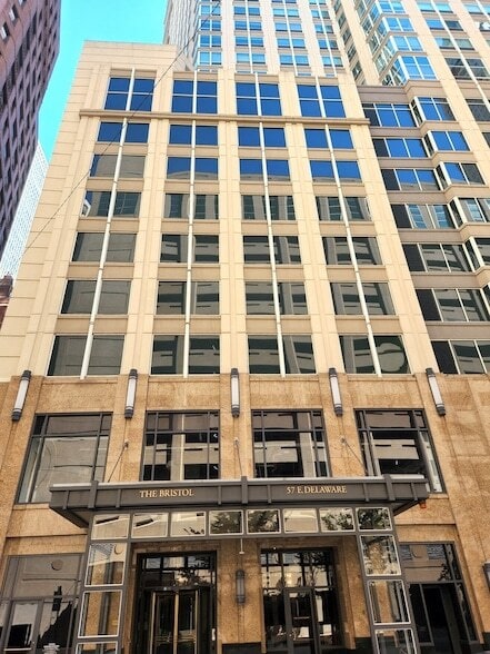 Building Photo - 57 E Delaware Pl Unit 1304