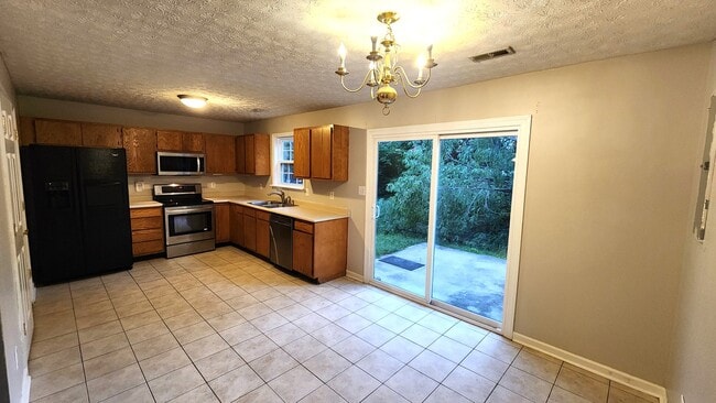 Photo - 225 Maple Leaf Ln