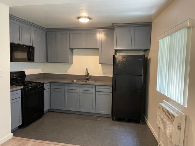 Westwood Plaza Apartments