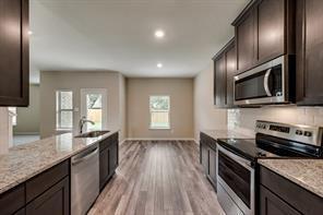 Photo - 2306 Dahlia Way