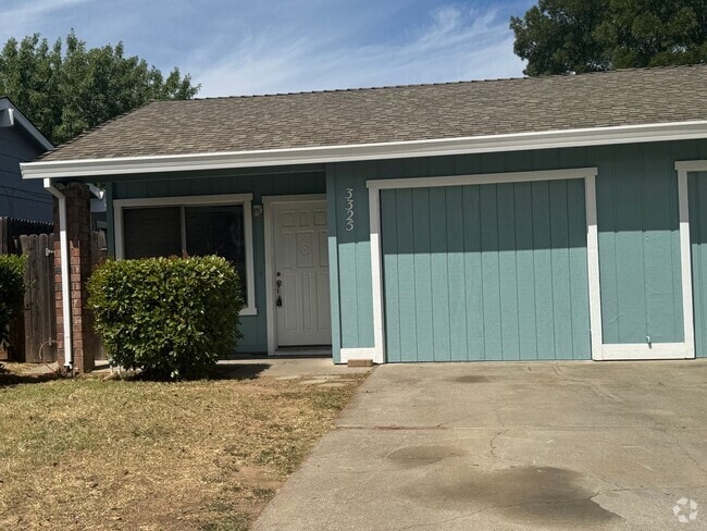 Building Photo - 3325-3327 Jayanne Way Unit 3325 Rental