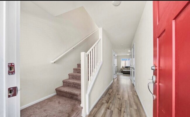 Photo - 9230 Conine St SE