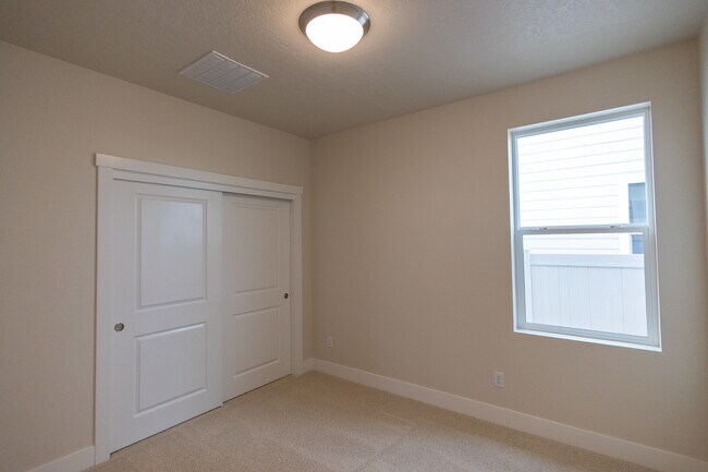 Photo - 5558 W Aralia Dr