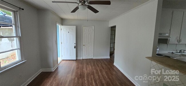 Photo - 508 Arlington Cir NW