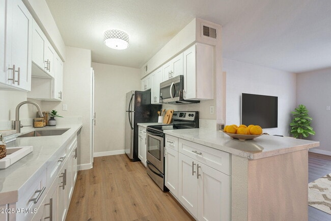 Photo - 5995 N 78th St Unit 1107