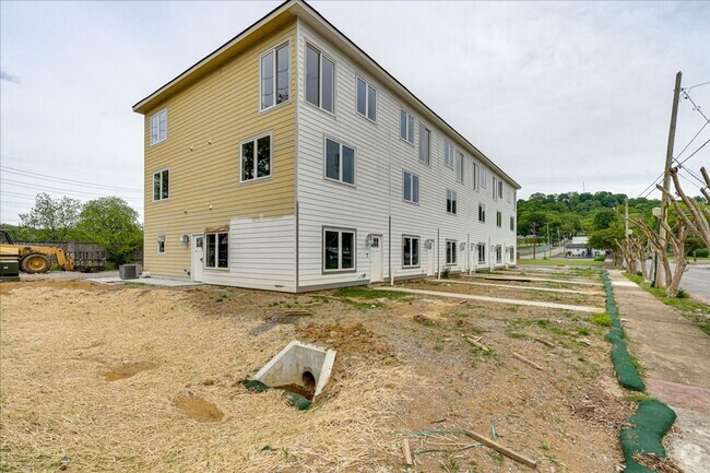 Building Photo - 2509 E 12th St Unit 2509 E 12th St Rental