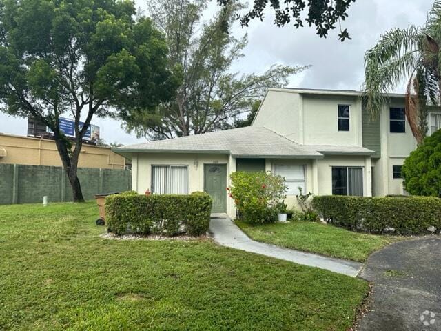 Building Photo - 860 Crystal Lake Dr Rental
