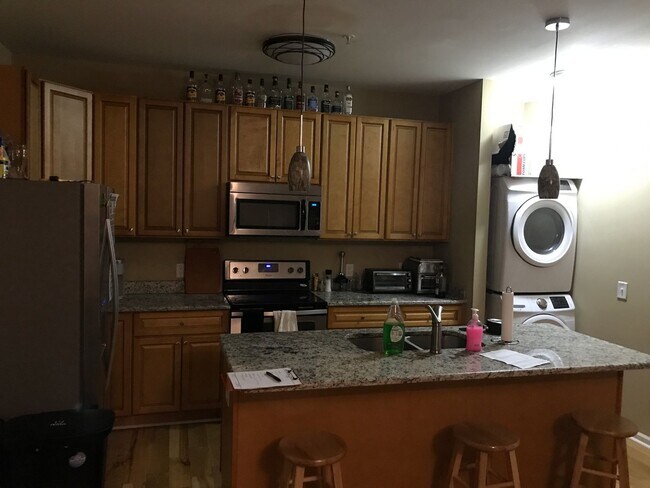 Photo - 441 McCauley St Unidad 441-100