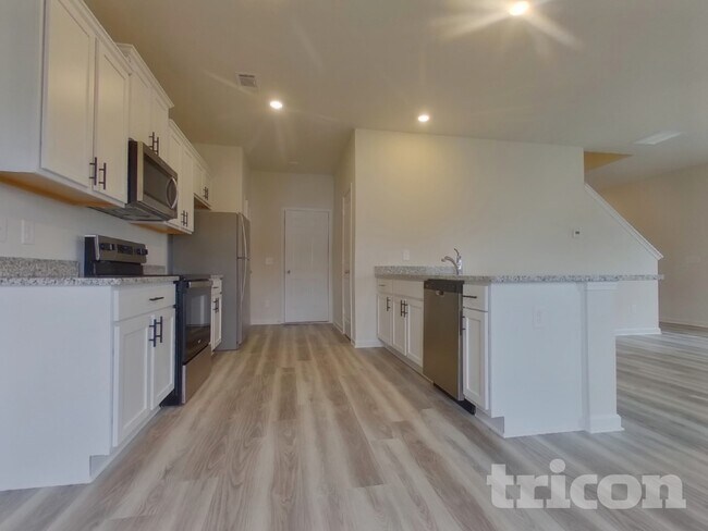 Photo - 458 Prescott Wy