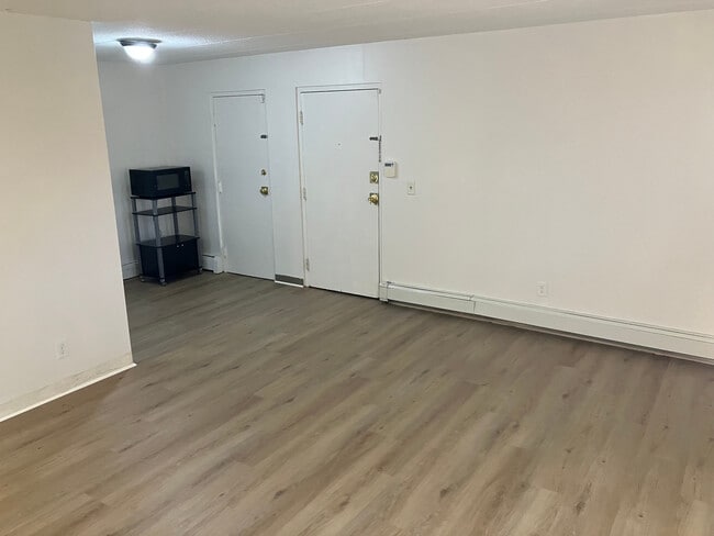 Photo - 287 Commercial St Unidad 11