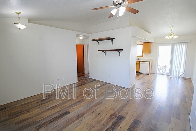 Photo - 521 Stony Meadow Dr
