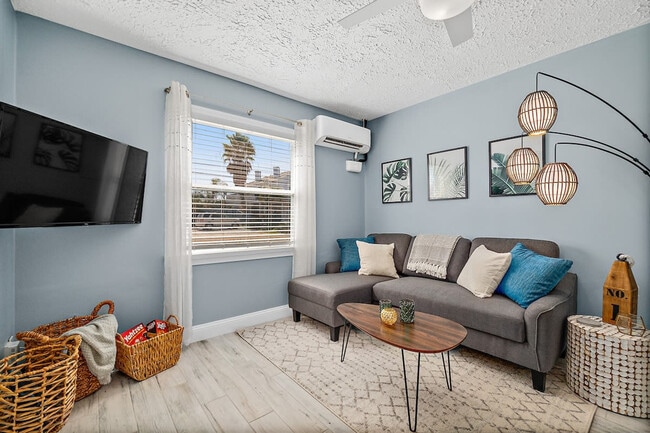 Building Photo - 106 11th St Unit ID1281936P Rental