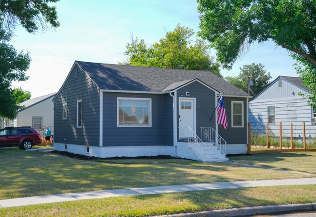 Building Photo - 2 bedroom home for rent