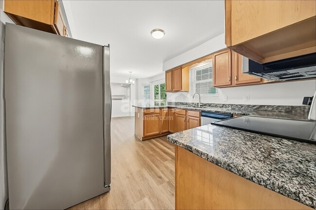 Photo - 2113 Lynwood Pl