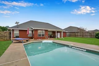 Photo - 235 Windsor Garden Dr