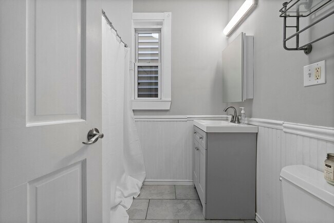 Photo - 194 Emerson St Unit 3