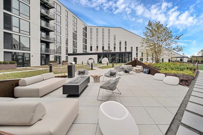 Photo - 2347 N Elston Ct