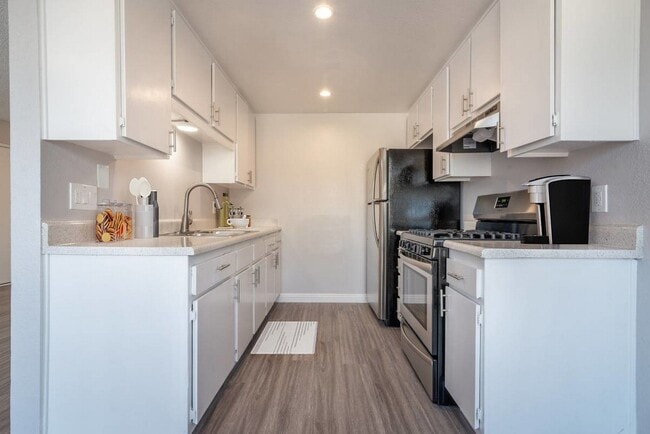 Ascot Park Apartments