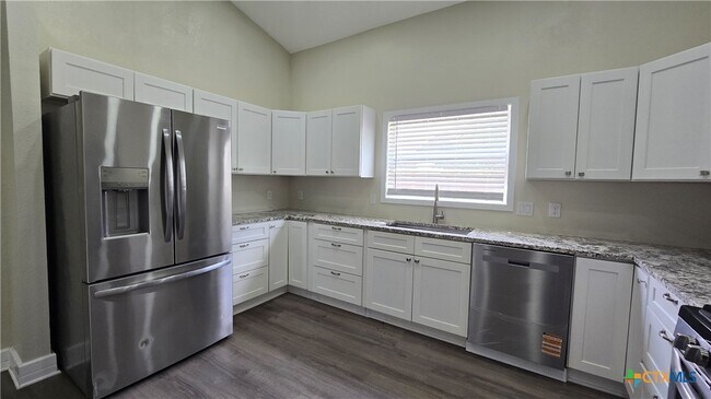 Photo - 305 Remuda Dr
