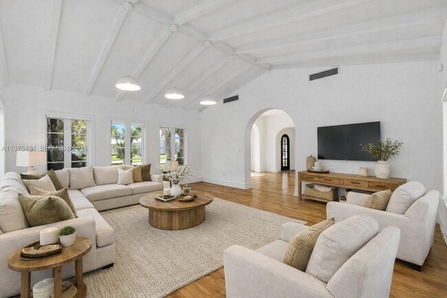 Photo - 113 NE 101st St