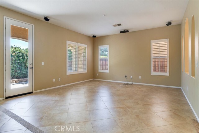 Photo - 4085 Garvey Way