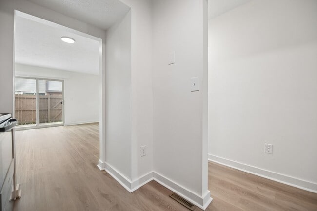Rocky Creek Townhouse Apartments