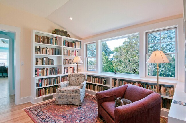 Photo - 144 Town Line Rd