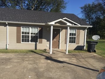 Building Photo - 102 A TENNESSEE AVE OAK GROVE KY 42262