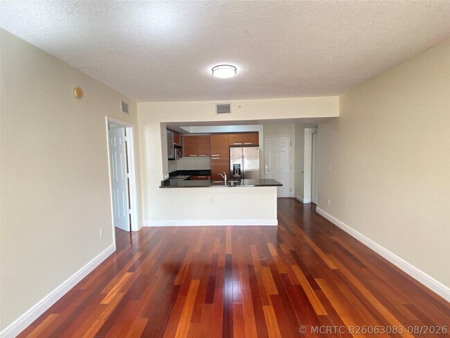Photo - 2030 Douglas Rd Unit 403