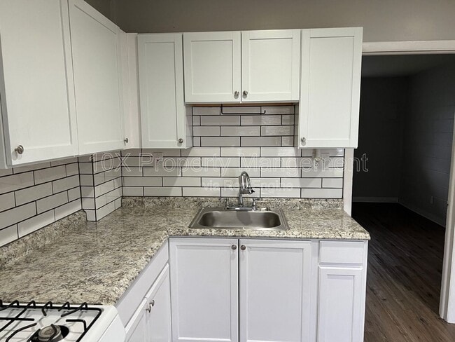 Photo - 317 Clarendon Ave Unidad 3