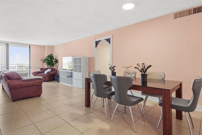 Photo - 2500 Parkview Dr Unidad 812