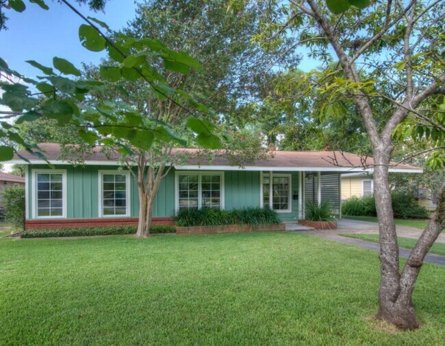 Photo - 1807 W St Johns Ave