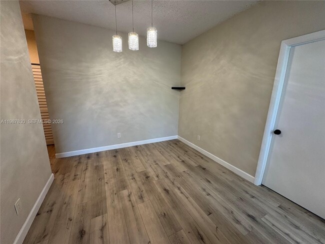 Photo - 601 Cypress Lake Blvd Unidad P14