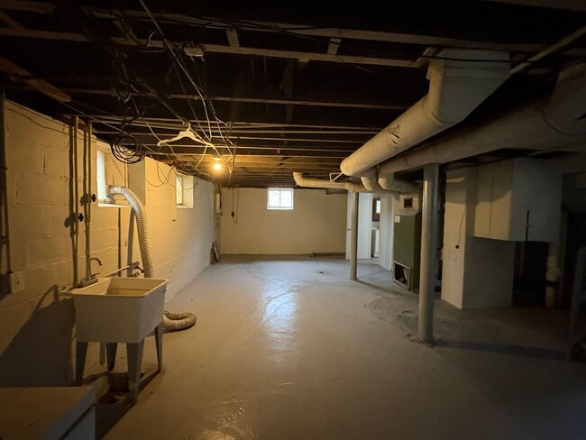 Photo - 11110 Vernon Ave