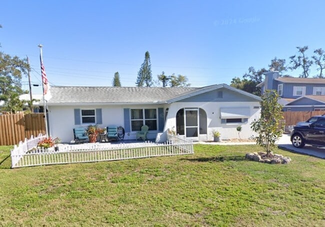 Building Photo - 1535 Queen Rd