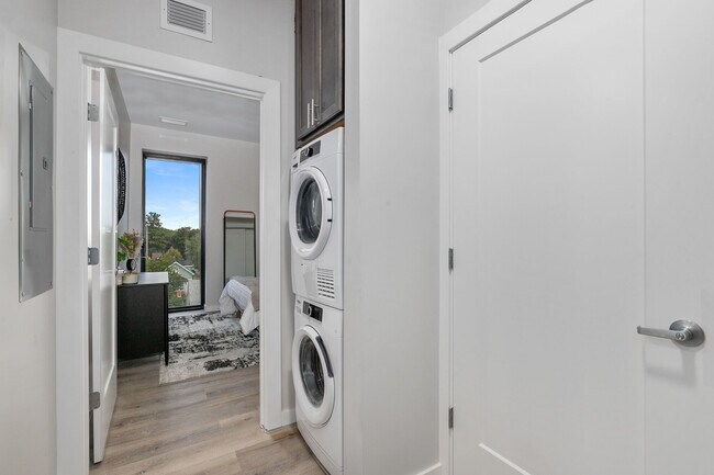 Photo - Victory On Leonard