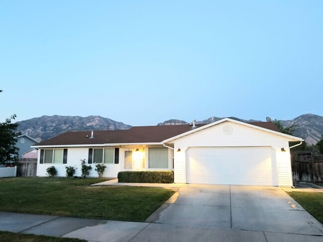 Building Photo - 482 N 2580 W Unit 482 north 2580 west