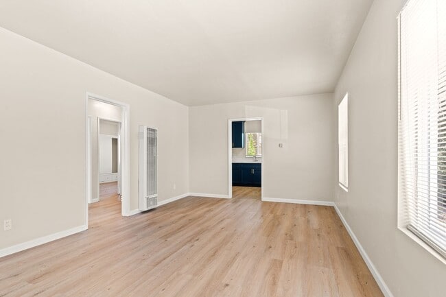 Photo - 6124 Hayes St Unidad 6124