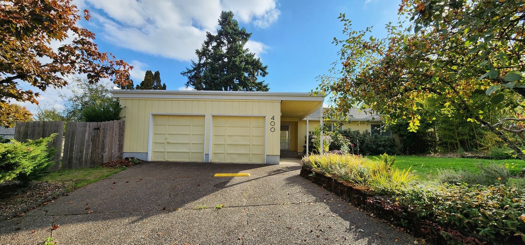Photo - 400 NW Ponderosa Ave