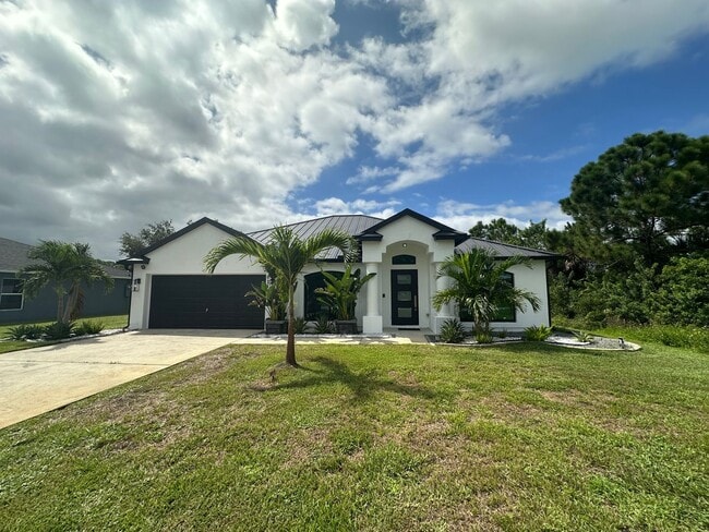 Building Photo - Modern 3-Bedroom Single-Family Home for Re...