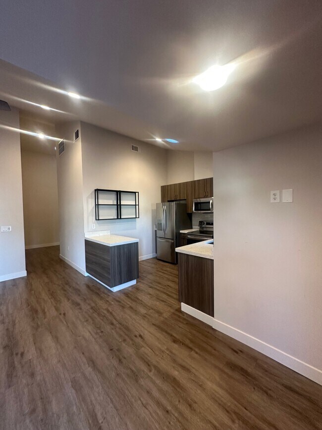 Photo - 2309 K St Unit #201