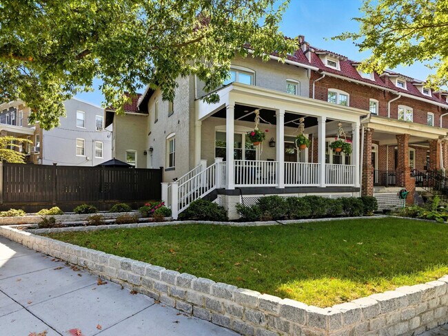 Photo - 4325 New Hampshire Ave NW Unidad ID1327621P