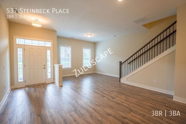 Photo - 537 Steinbeck Pl