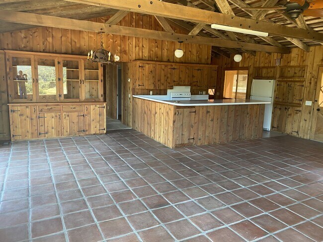 65 E Carmel Valley Rd