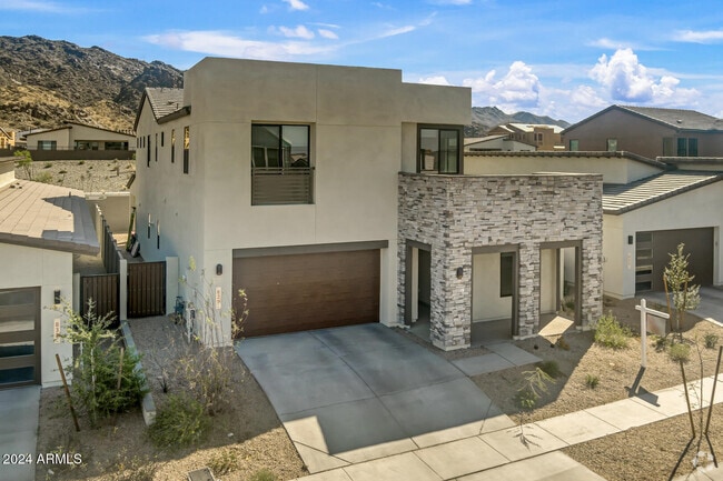 Building Photo - 829 E Monte Wy Rental