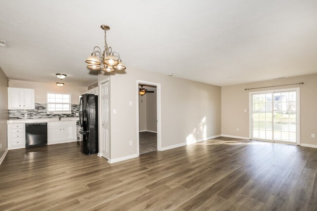 Photo - 6667 W Longview Dr