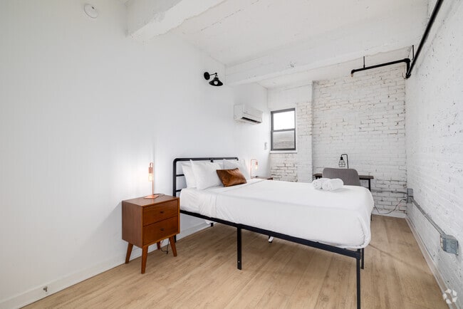 3BR, 2BA - 1,255SF - Second Bedroom